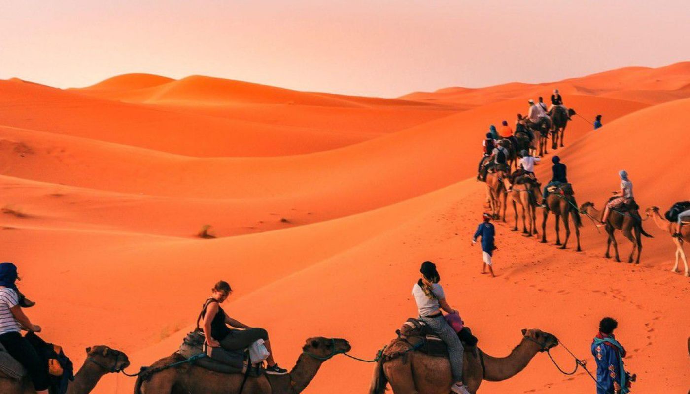 Explorando las Dunas Erg Chebbi en Marruecos