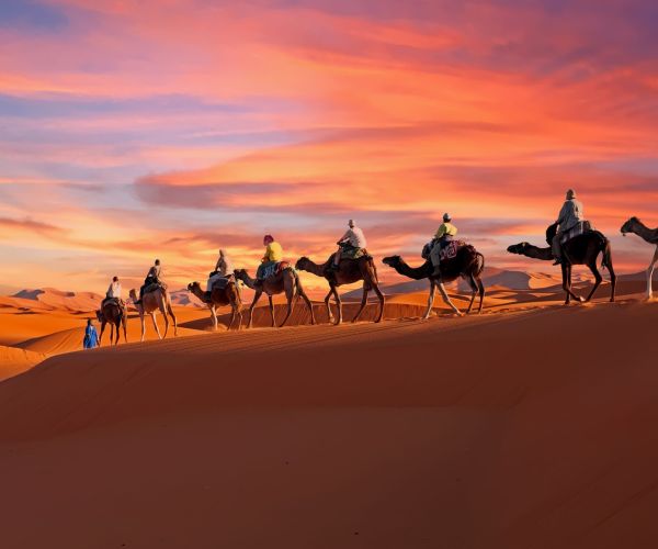 Viaje de 8 Días desde Marrakech al Desierto, Fez y Tánger